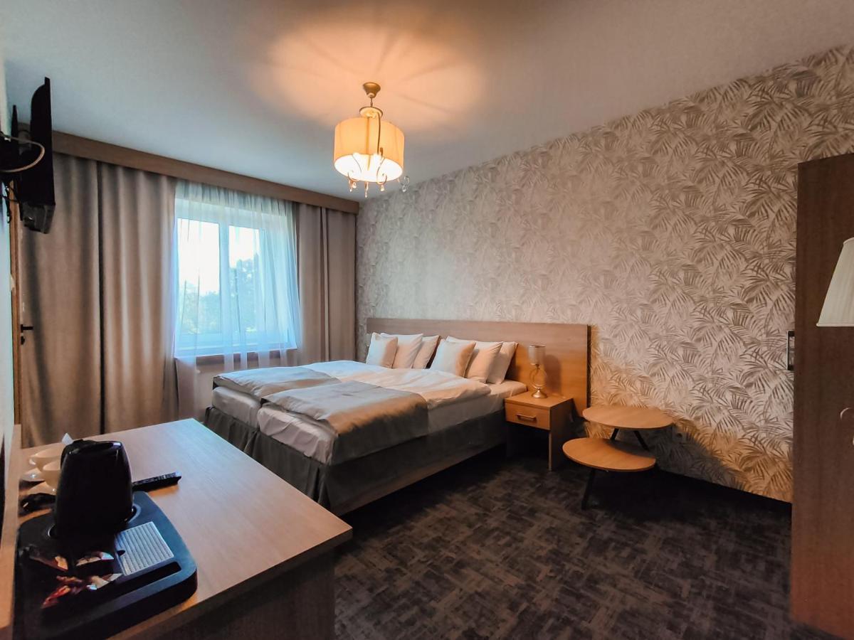 Sztuka Smaku - Restauracja I Hotelik Świdnica Exterior foto