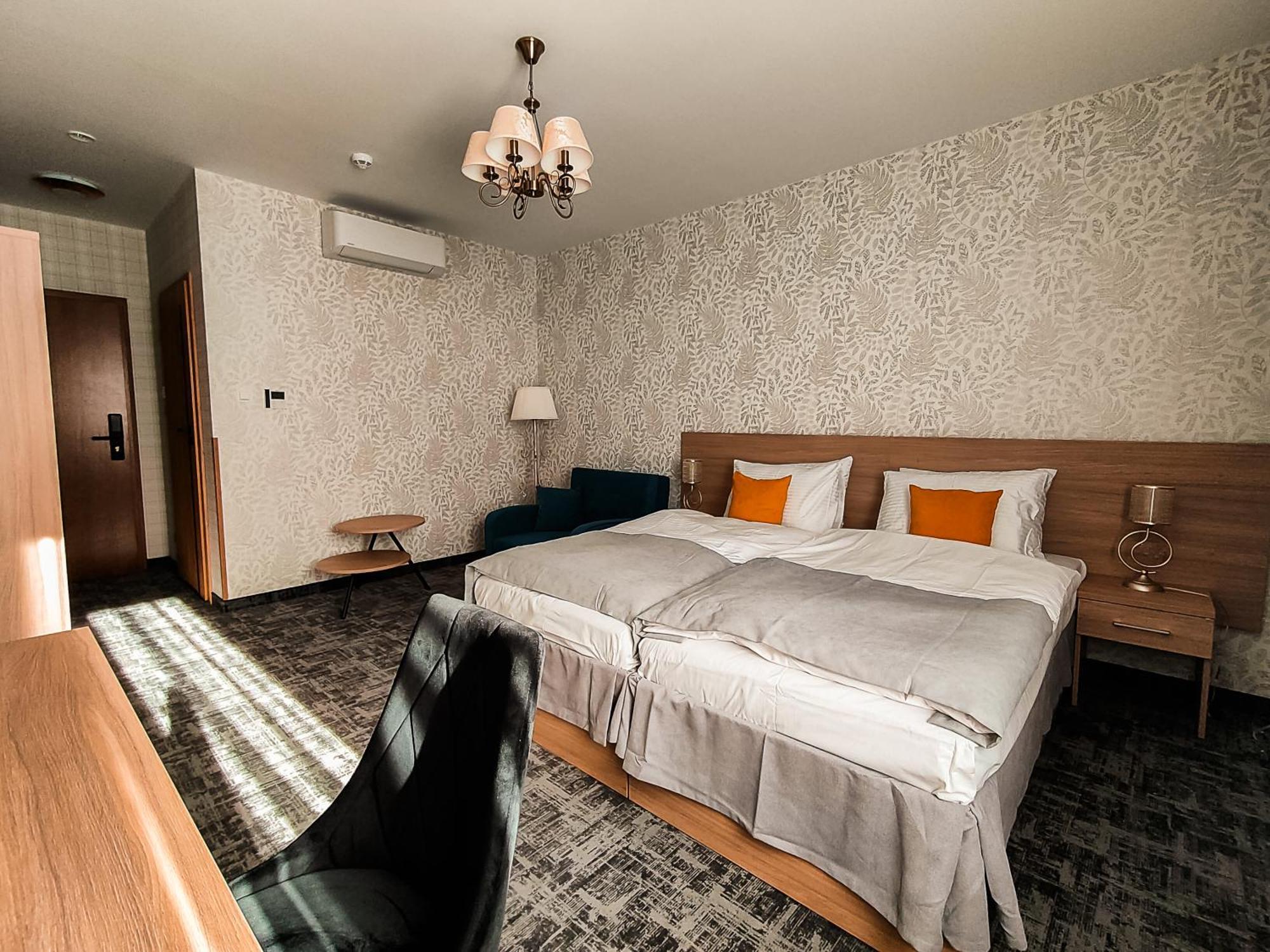 Sztuka Smaku - Restauracja I Hotelik Świdnica Exterior foto